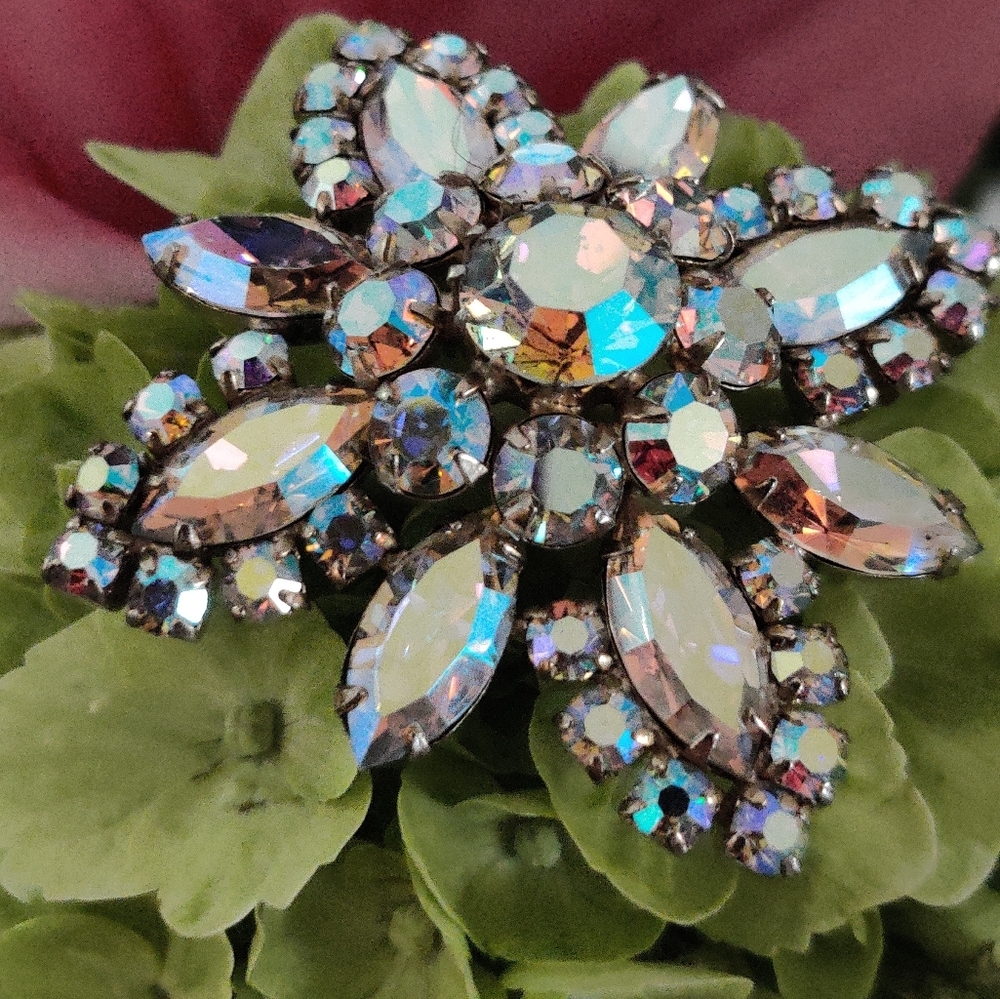Exquisite Signed Sherman Brooch